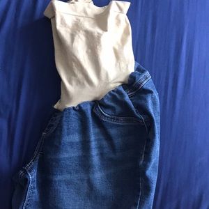 Jessica Simpson maternity jeans with belly band